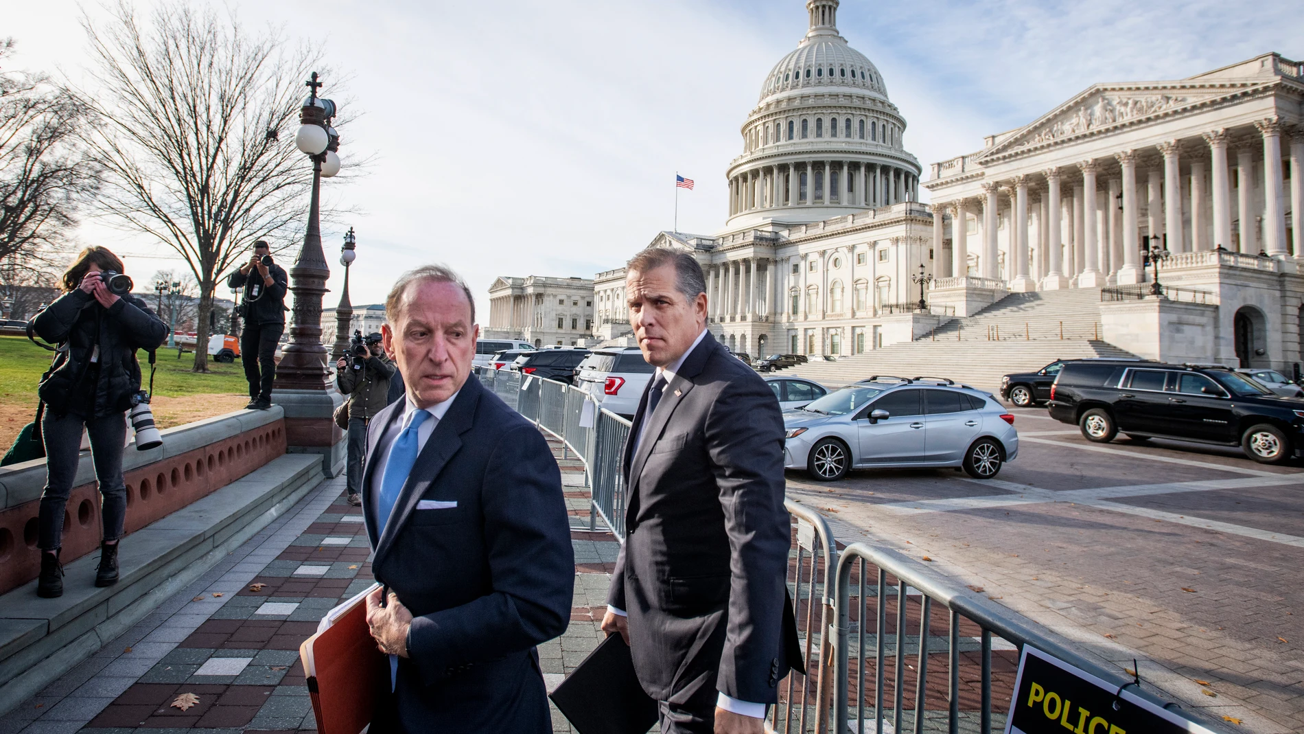 Hunter Biden, hijo del presidente de EEUU, Joe Biden, con su abogado Abbe Lowell, ante el Capitolio (Foto de ARCHIVO)13/12/2023