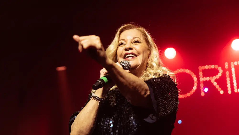 Bárbara Rey actuó en el 30 cumpleaños de Eduardo Navarrete