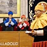 La Universidad de Valladolid inviste como Doctor Honoris Causa a Josep Borrell