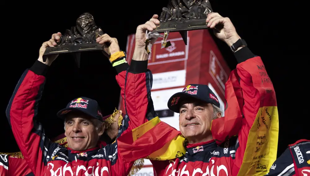 Con Peugeot hace triplete en el Dakar Carlos Sainz