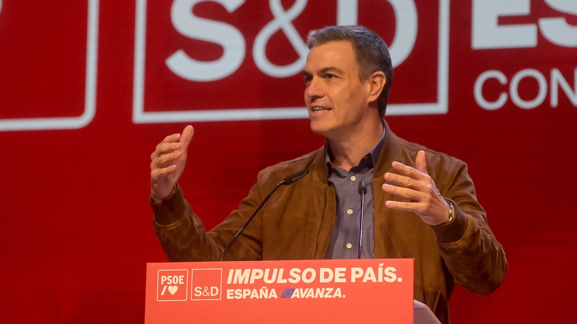 Sánchez anuncia un plan de refuerzo en matemáticas y comprensión lectora para casi cinco millones de alumnos