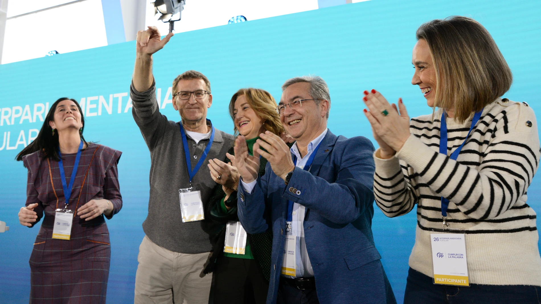 (AMP)18F.-Feijóo llama a trabajar "a tope" ante las gallegas y avisa: "Un puñado de votos cambia la historia de un país"