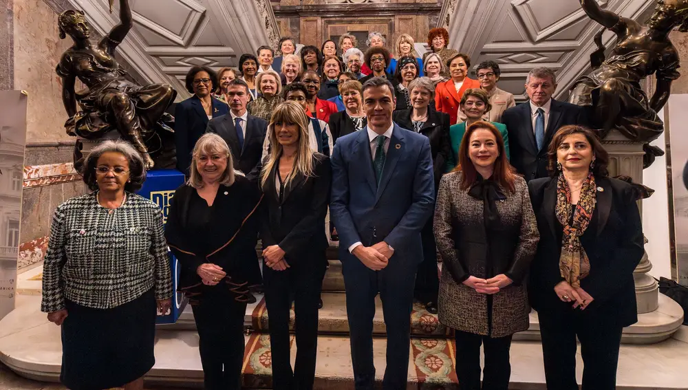 El presidente del Gobierno, Pedro Sánchez, inaugura en Madrid las jornadas organizadas por GWL Voices