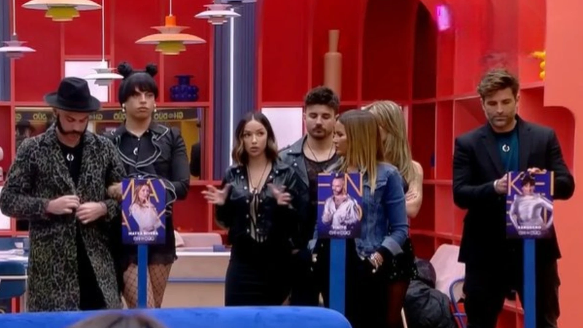 Varios concursantes de 'GH DÚO' durante los posicionamientos en el 'Debate'