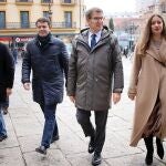 Mañueco, Feijóo y Ester Muñoz llegan al foro junto a Rocío Lucas y Francisco Vázquez
