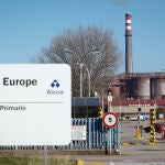 Alcoa plantea aplazar, sin fecha, el arranque de la actividad en San Cibrao