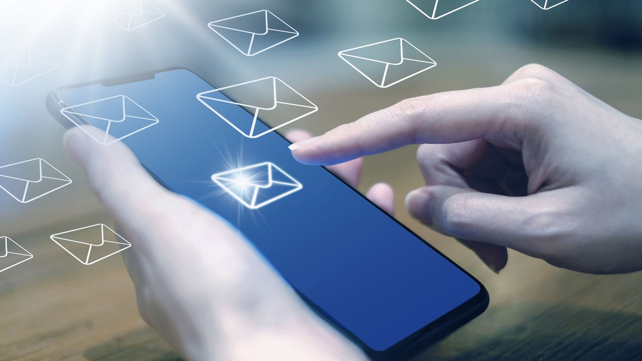 La Guardia Civil desarticula una red de ‘phishing’ que estafó más de 4.000 euros a una mujer en Carballo