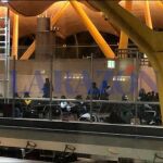 Imagen de inmigrantes ilegales en el aeropuerto de Barajas