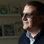 Jordi Nomen acaba de publicar «Cómo hablar con un adolescente y que te escuche» (Arpa) 