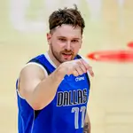 Luka Doncic anotó 73 puntos ante los Hawks
