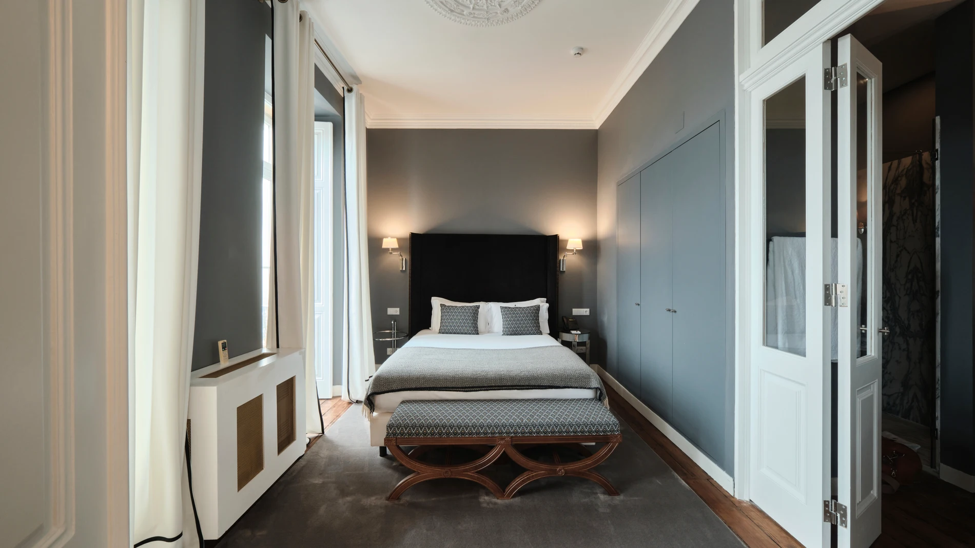 Cada habitación tiene su propia decoración y estilo.