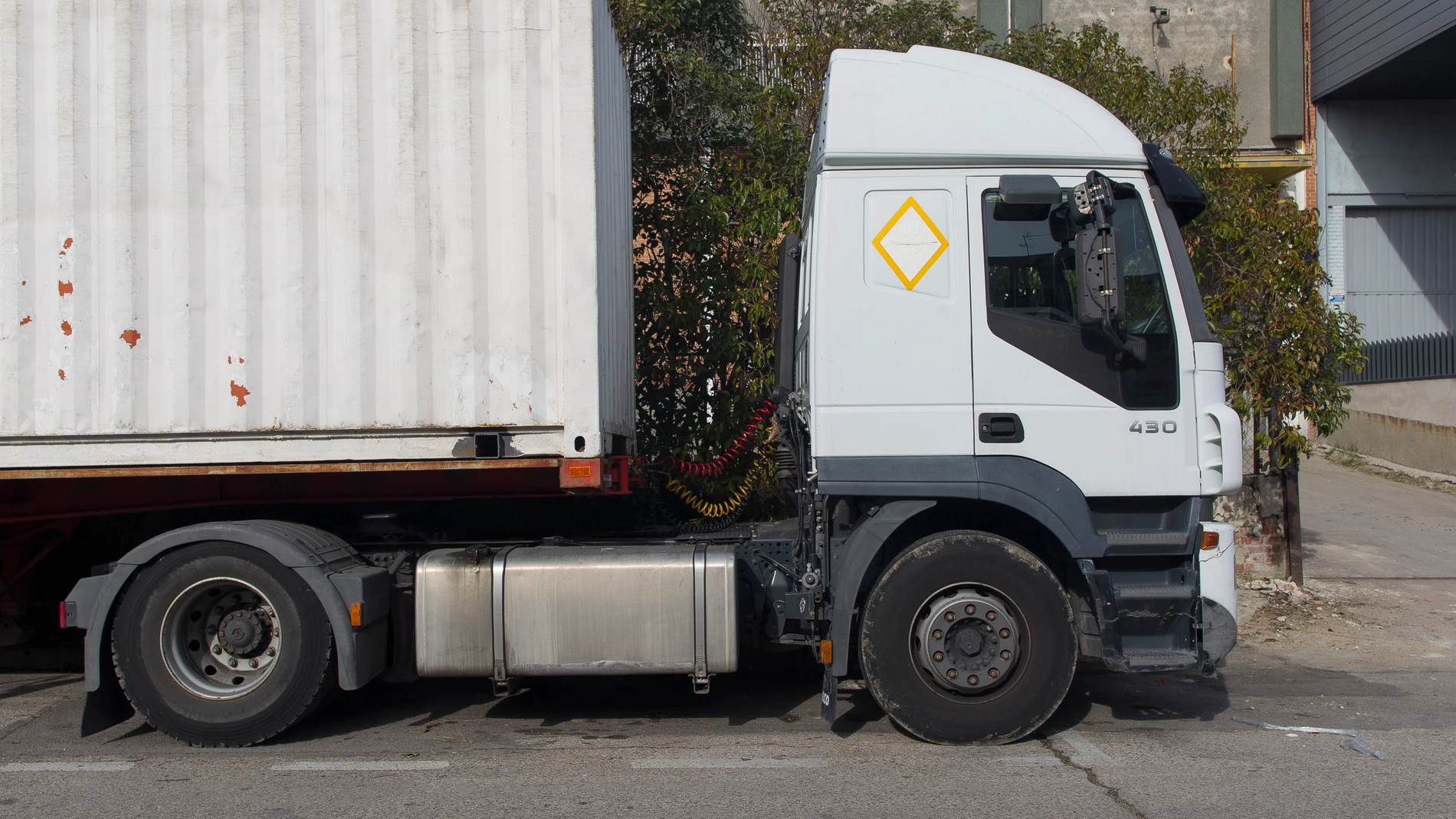 Casi 300 aspirantes se examinan este sábado para conducir vehículos destinados al transporte por carretera