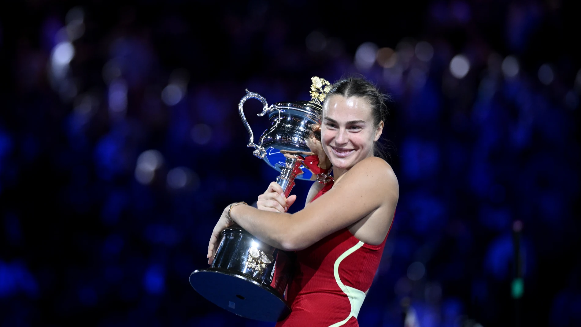 Sabalenka abraza el título de campeona en Australia