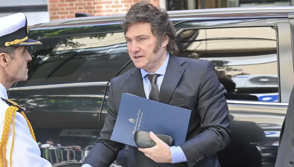 Javier Milei, President of Argentina, arrives at a memorial service for the victims of National Socialism.