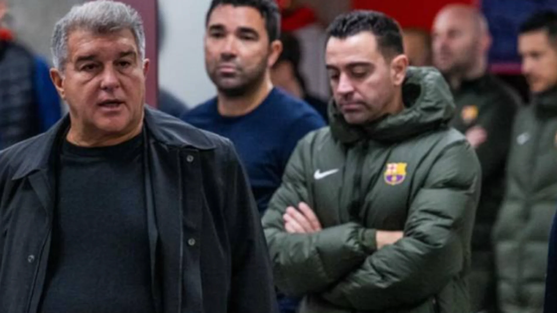 Los dos motivos de peso por los que el FC Barcelona no ha despedido a Xavi Hernández