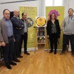  El presidente de la Asociación Palentina de Apicultores, Julián Caballero, presenta la Feria Apícola de Castilla y León. Le acompañan la presidenta de la Diputación de Palencia, Ángeles Armisén, y el diputado de Desarrollo Agrario, Luis Calderón