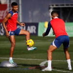 Reinildo, en un entrenamiento