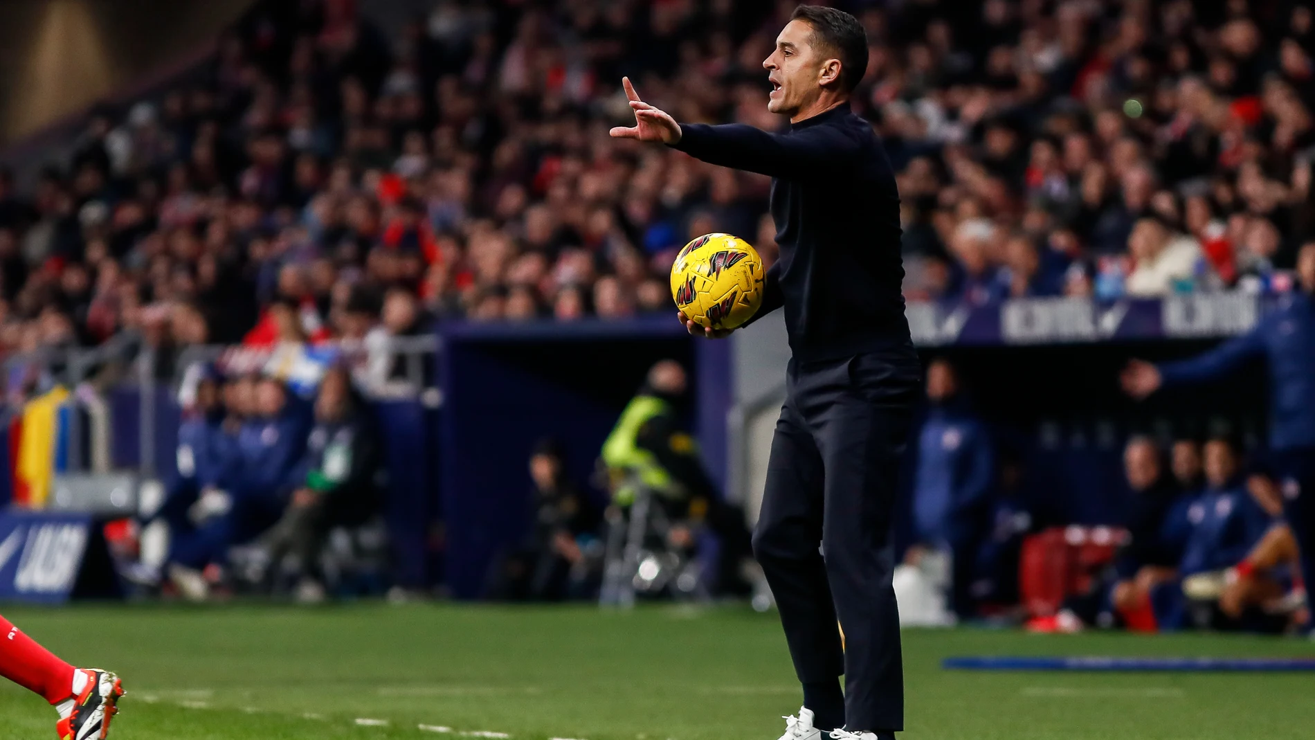 Francisco Rodriguez, head coach of Rayo Vallecano, gestures during the Spanish League, LaLiga EA Sports, football match played between Atletico de Madrid and Rayo Vallecano at Civitas Metropolitano stadium on January 31, 2024 in Madrid, Spain. AFP7 31/01/2024 ONLY FOR USE IN SPAIN