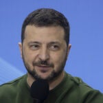 Volodimir Zelenski celebra el acuerdo en Bruselas
