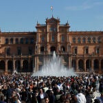 Miles de agricultores onubenses se manifiestan en Sevilla pidiendo infraestructuras