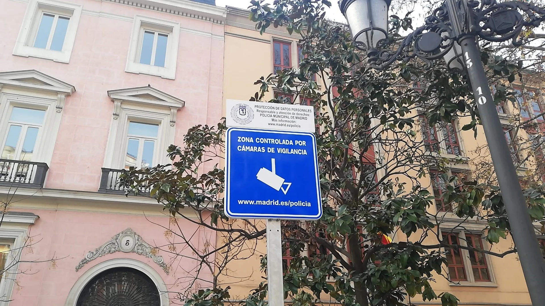 Madrid sumó cuatro nuevas cámaras de videovigilancia en la Puerta del Sol para garantizar la seguridad