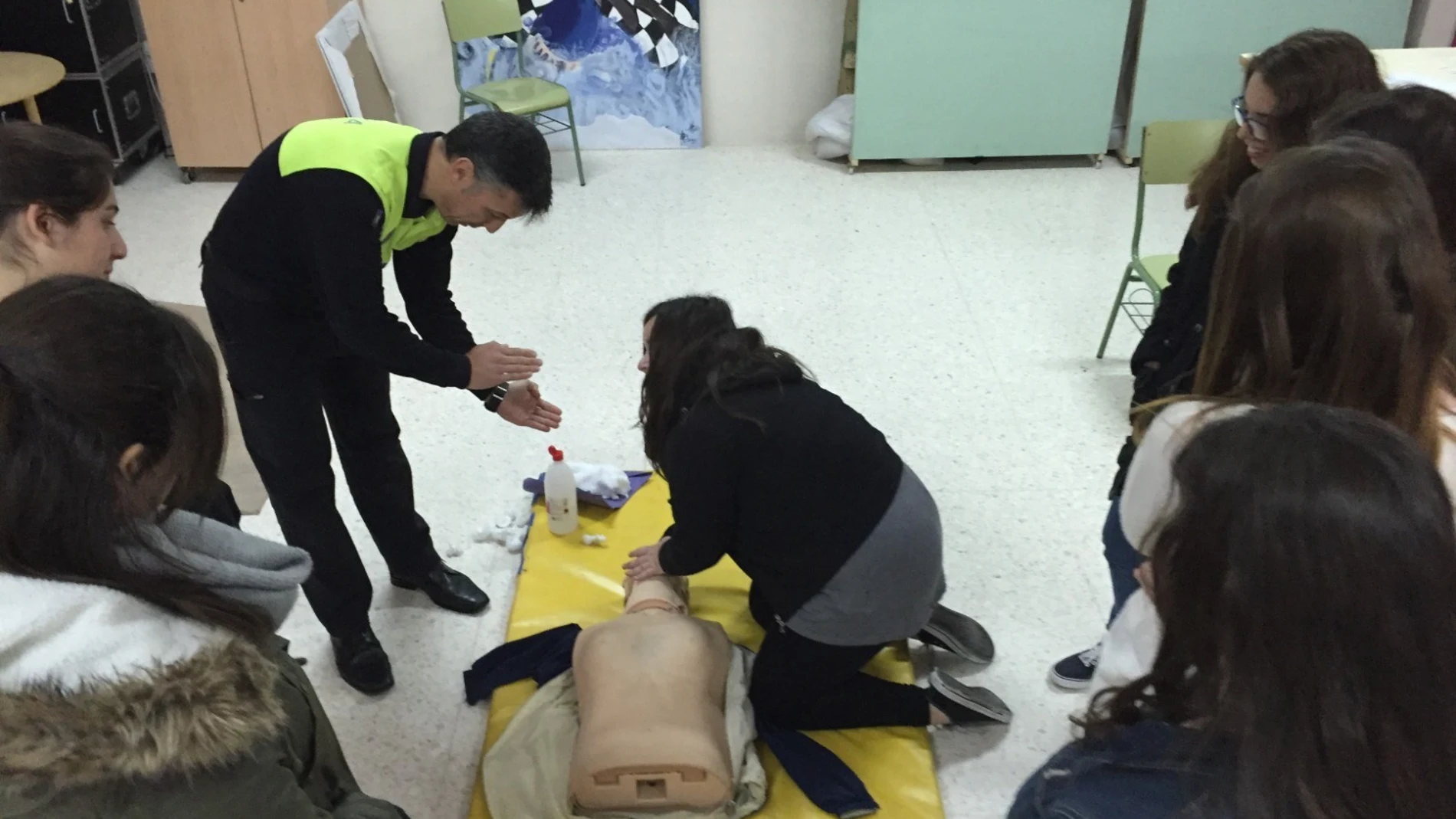 Técnicas de atención de primeros auxilios. AYUNTAMIENTO DE BENALMÁDENA