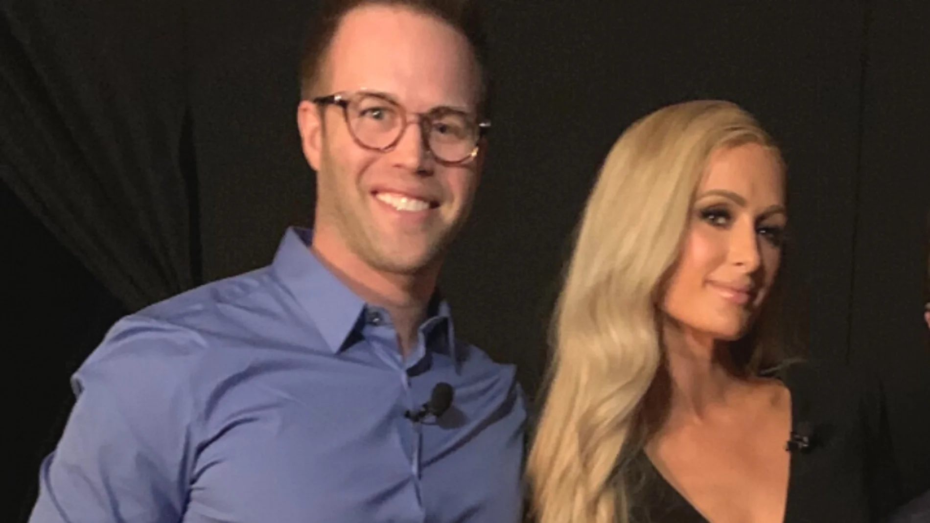 El fichaje más extraño: nunca ha sido futbolista profesional y es cuñado de Paris Hilton