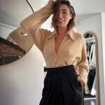 Eugenia Osborne con look cómodo y casual.