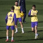 Carvajal jugará junto a Nacho en el centro de la defensa
