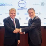 El presidente del Grupo Mutua Madrileña y de su fundación, Ignacio Garralda, y el presidente del Grupo Atresmedia, José Creuheras,