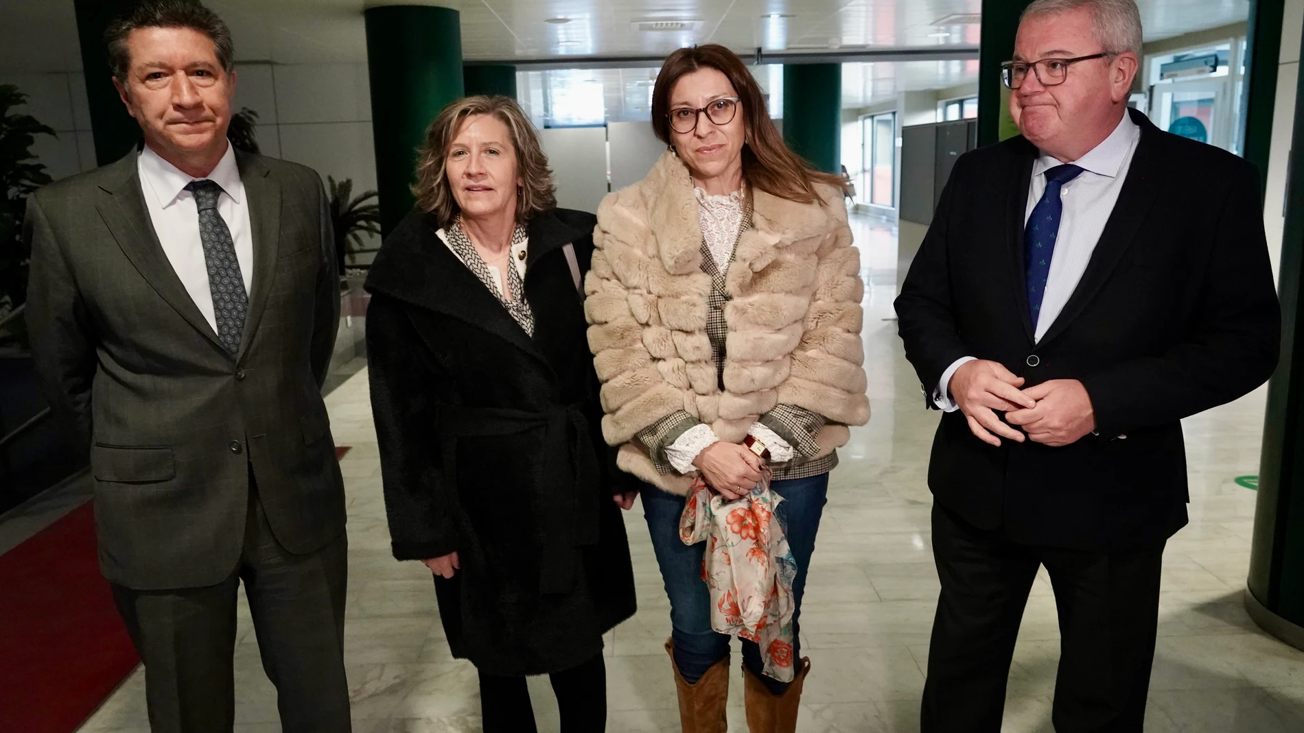 La directora general de Planificación Sanitaria, Investigación e Innovación, Sonia Martín Pérez, se reúne con los responsables de las gerencias del Área Sanitaria de León y del Bierzo, en el marco de la creación del Instituto Biosanitario de León.