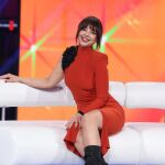 Chenoa con flequillo y su nuevo look.