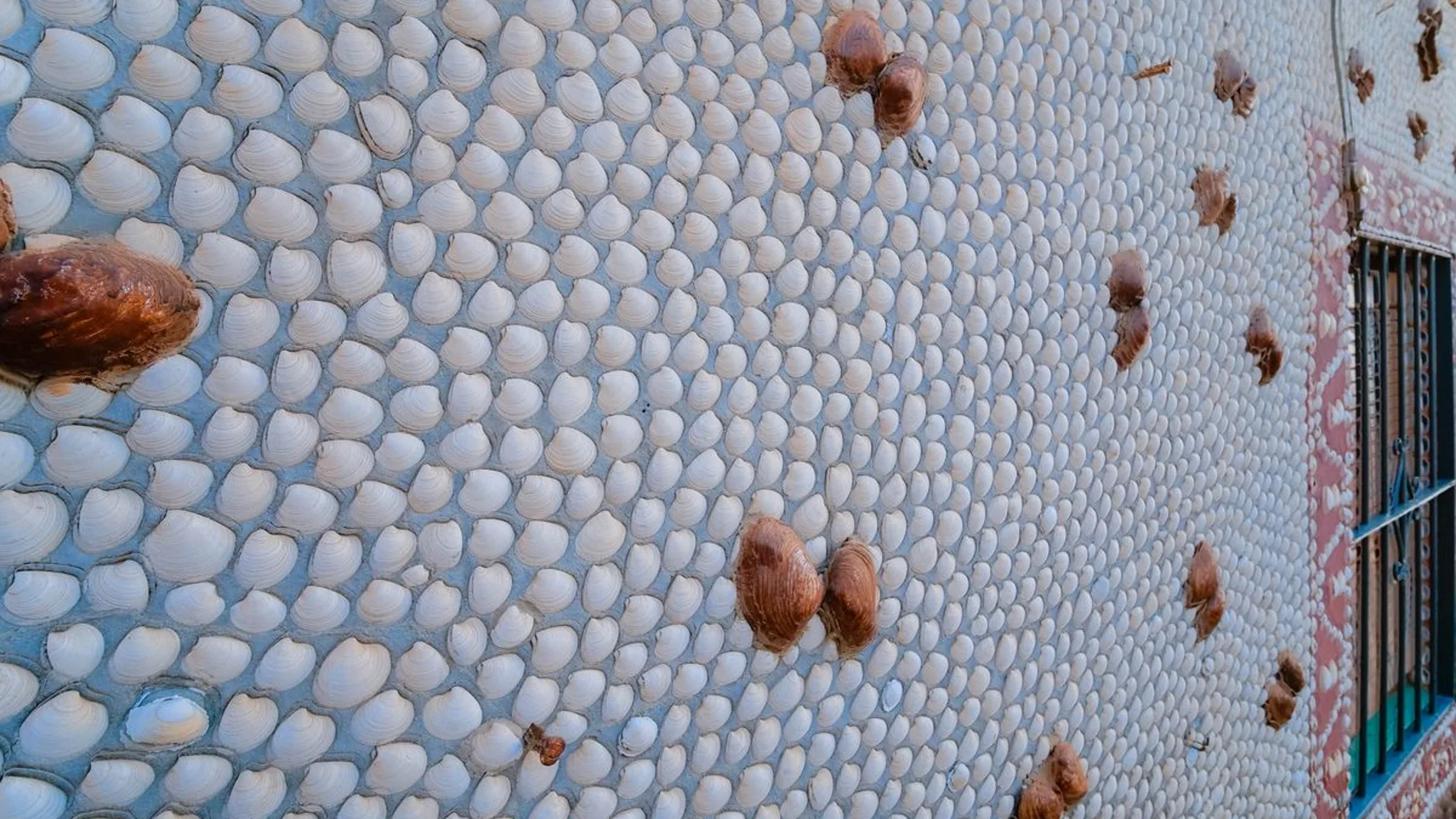 Una casa hecha con 45 millones de conchas