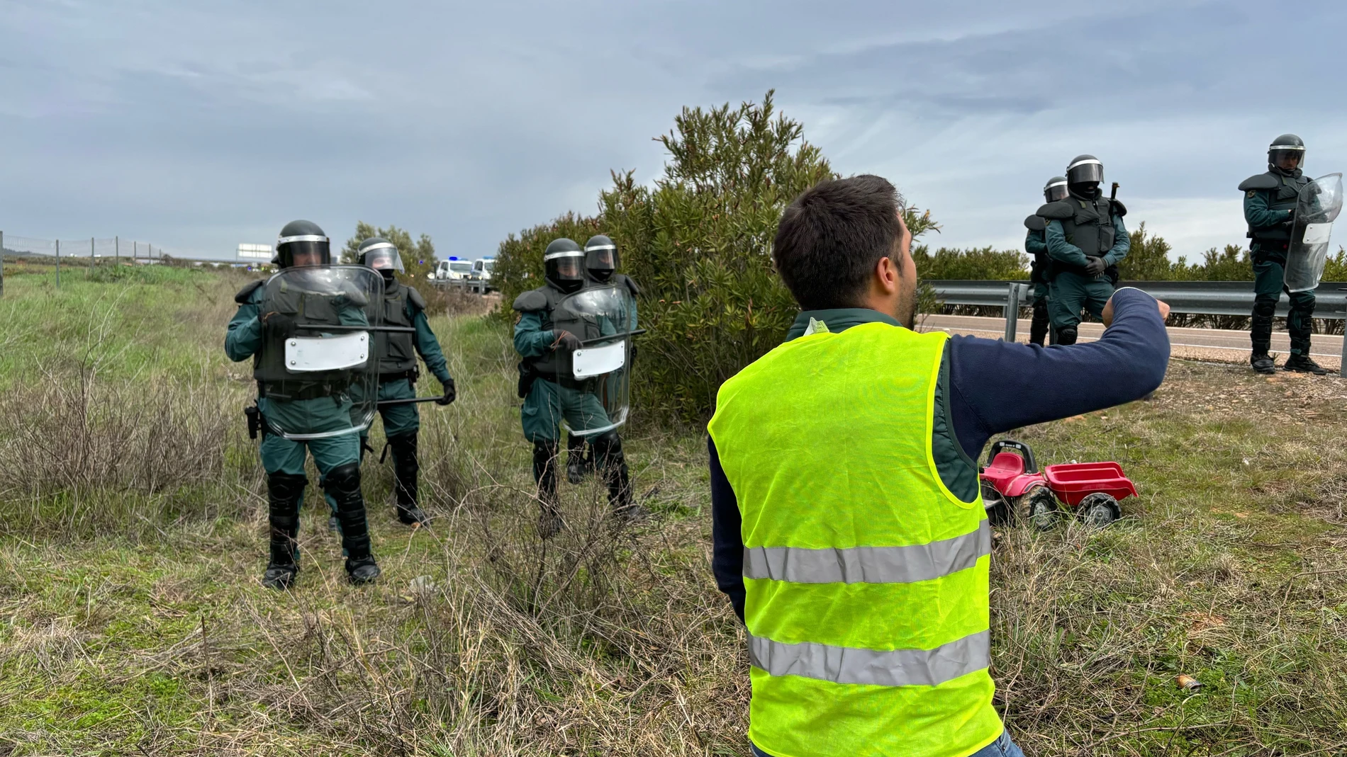 Protesta de agricultores en la A-66 a la altura de Zafra EUROPA PRESS 08/02/2024