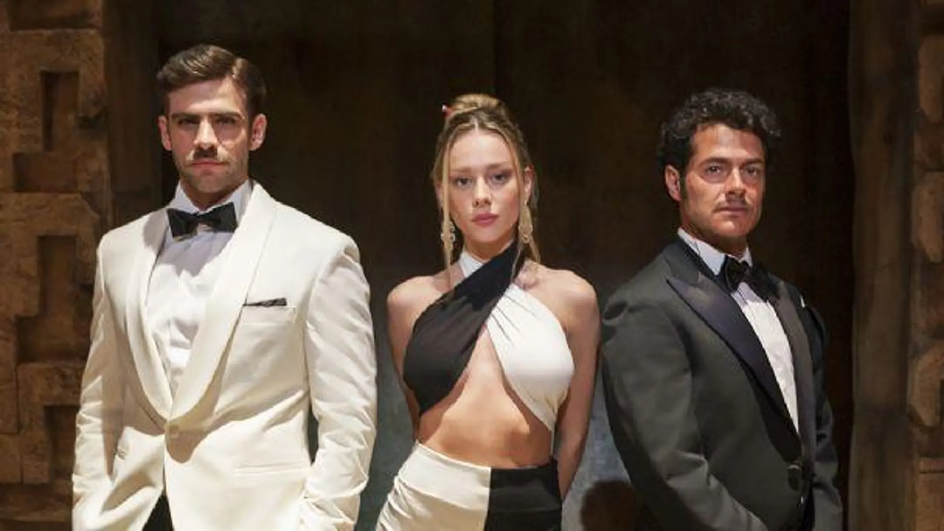 Netflix presenta el tráiler y pone fecha a 'Bandidos', su nueva superproducción con Ester Expósito