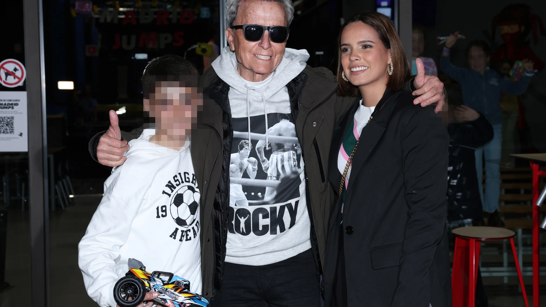 José Ortega Cano y Gloria Camila con el pequeño José María