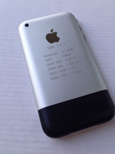 Prototipo de preproducción del iPhone 1.