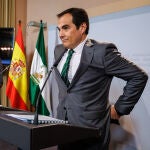El consejero de Justicia, Administración Local y Función Pública José Antonio Nieto y el portavoz Ramón Fernández-Pacheco