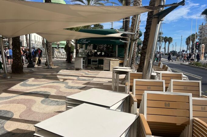 Imagen del kiosko Peret de Alicante, que está ubicado en la Explanada