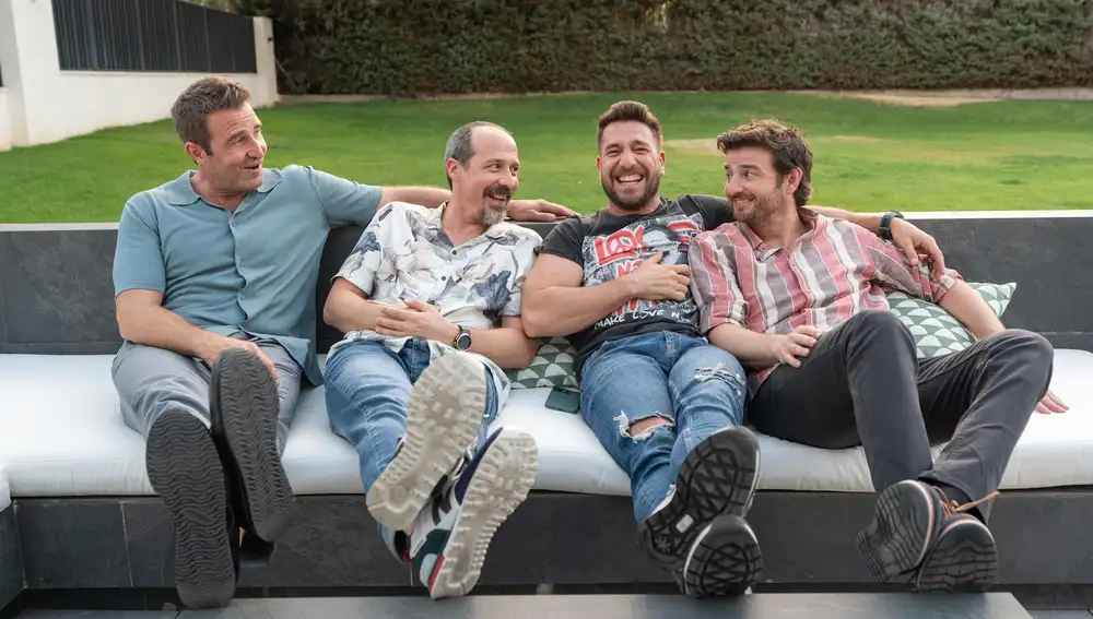 Fernando Gil, Fele Martínez, Raúl Tejón y Borja Otxoa protagonizan 'Machos Alfa'