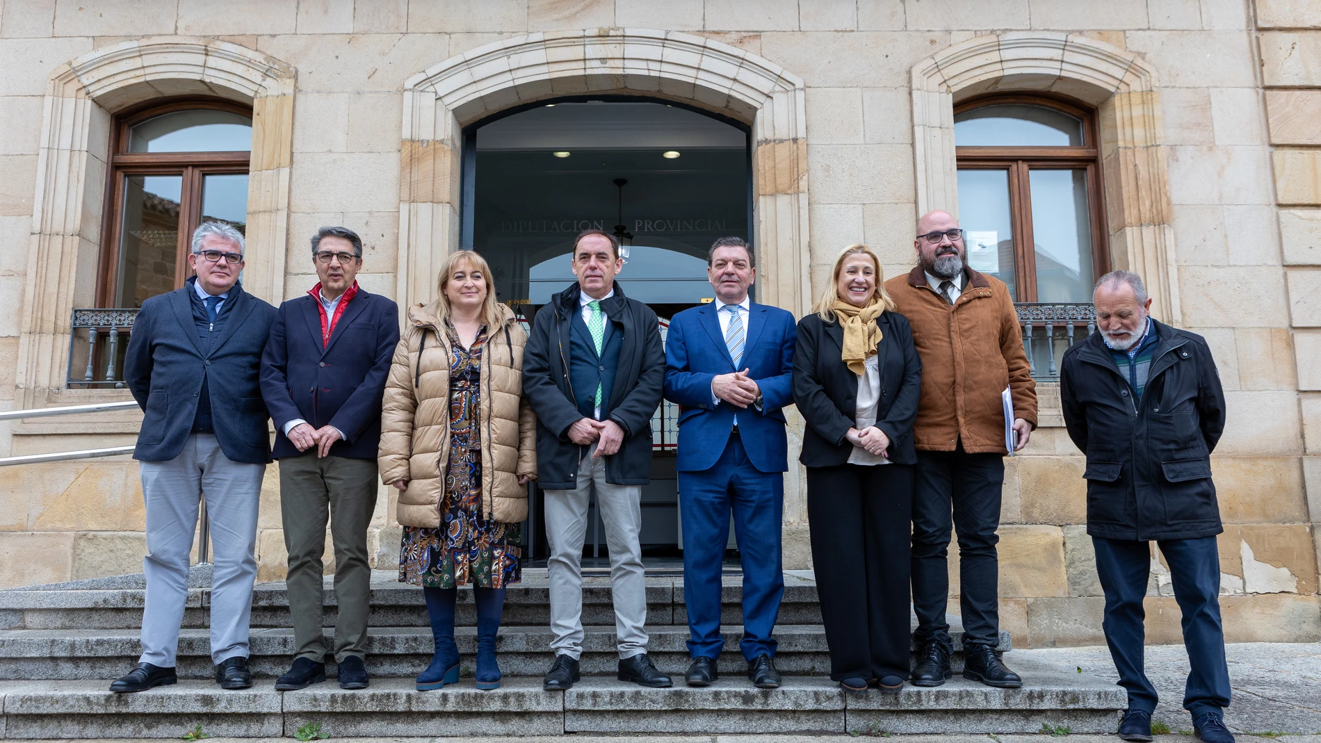 . El consejero de la Presidencia, Luis Miguel González Gago, se reúne con el presidente de la Diputación de Soria, Benito Serrano, para impulsar la implantación del Plan de Expansión Rural del Servicio 012 en la provincia de Soria