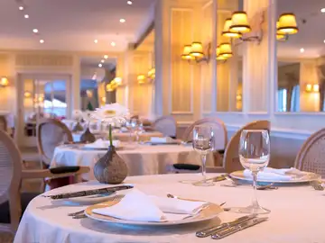 Qué revela sobre tu personalidad el hecho de comer solo en un restaurante, según la psicología Qué revela sobre tu personalidad el hecho de comer solo en un restaurante, según la psicología