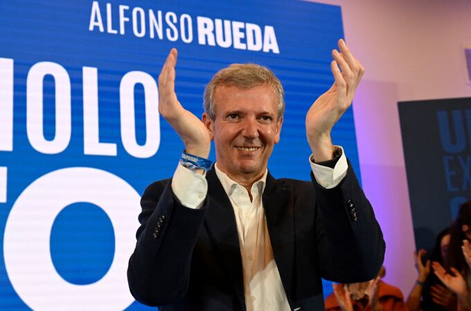 Alfonso Rueda celebra su victoria en las elecciones gallegas