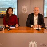 Los portavoces del Gobierno Local, Ana Poquet, y Manuel Villar, en la rueda de prensa de hoy de la Junta de Gobierno Local.