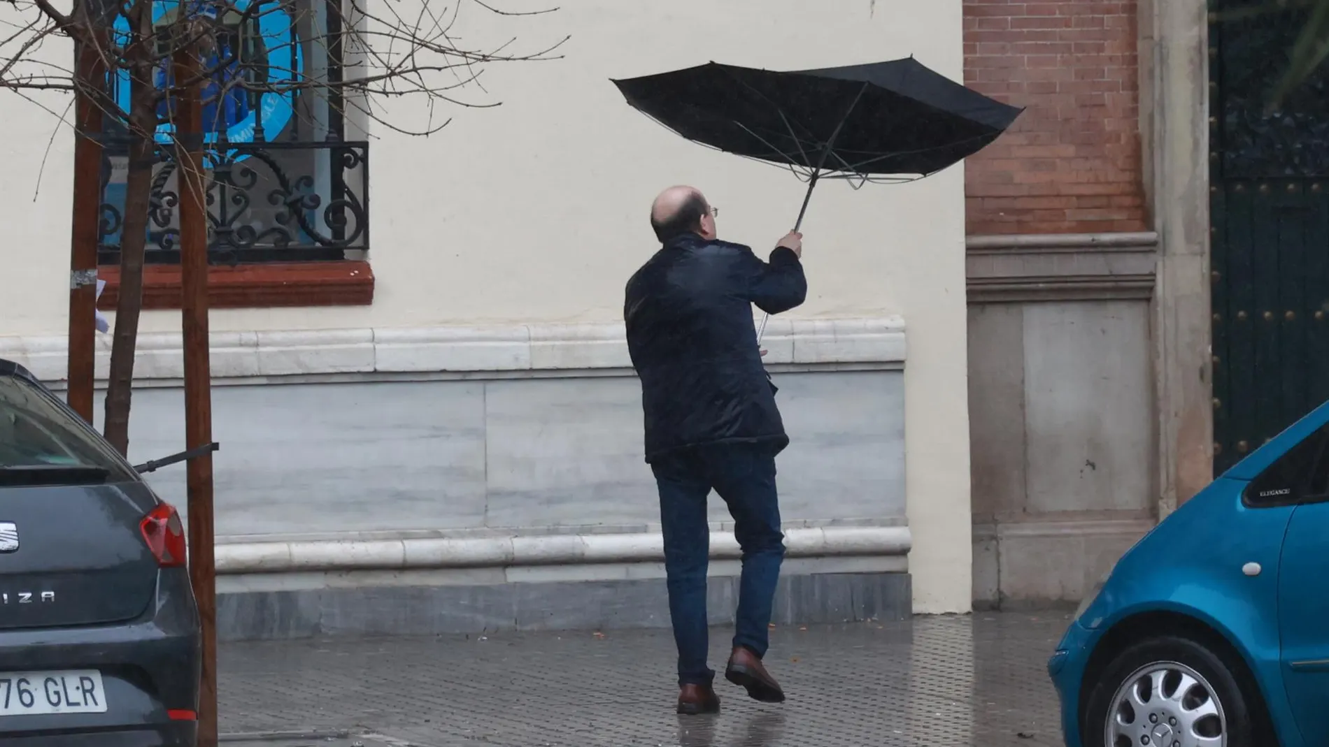 Avisos por viento y oleaje, en una jornada con temperaturas en descenso