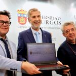El rector de la Universidad de Burgos, Manuel Pérez Mateos, presenta la programación y el logotipo del 30 Aniversario