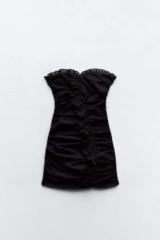 Vestido escote corazón.