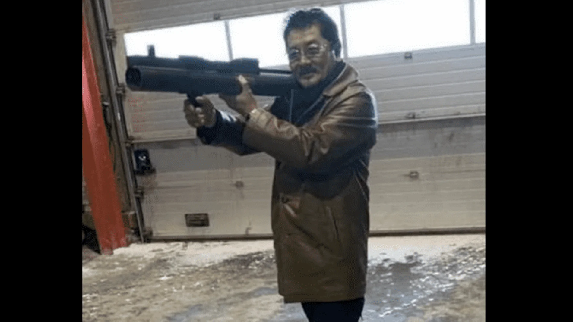 Un espía de la DEA pilla in fraganti a un jefe de la mafia japonesa con uranio y plutonio para Irán