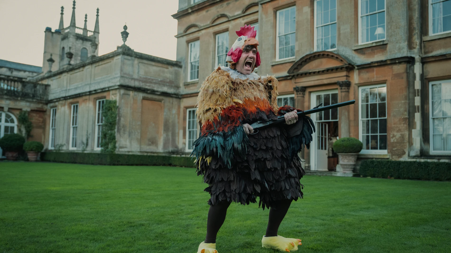 Netflix revela el tráiler de "The Gentleman: La serie", lo nuevo de Guy Ritchie