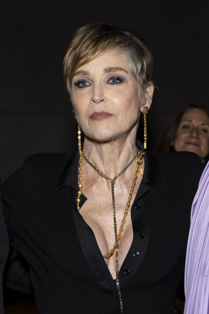 Sharon Stone y su nuevo corte de pelo.
